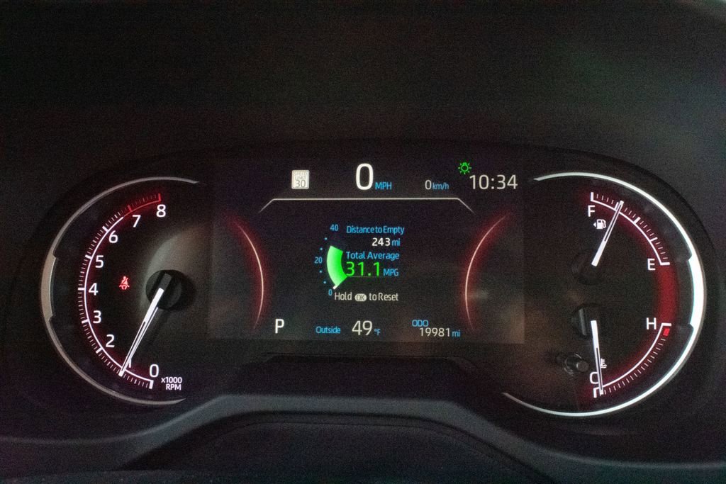 Used 2024 Toyota RAV4 LE image 22