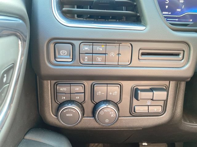 Used 2023 Chevrolet Tahoe LT w/ Luxury Package AWD/4WD image 17
