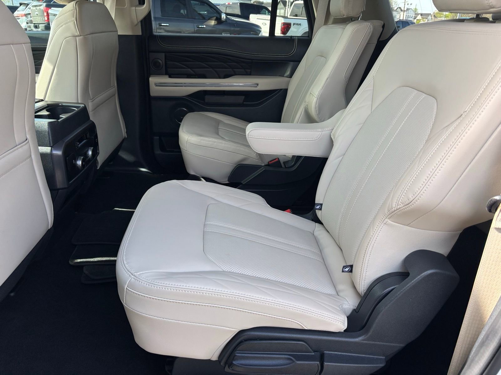 Used 2024 Ford Expedition Max Platinum image 20