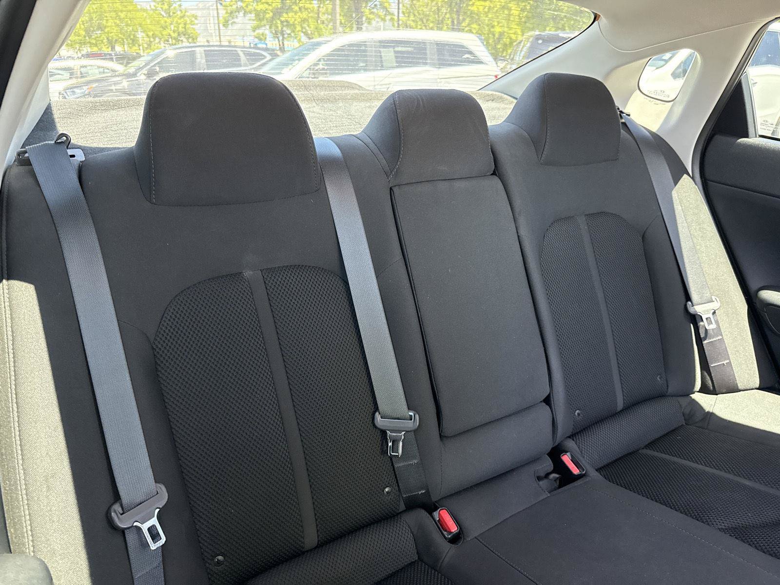 Used 2019 Kia Optima LX FWD image 31