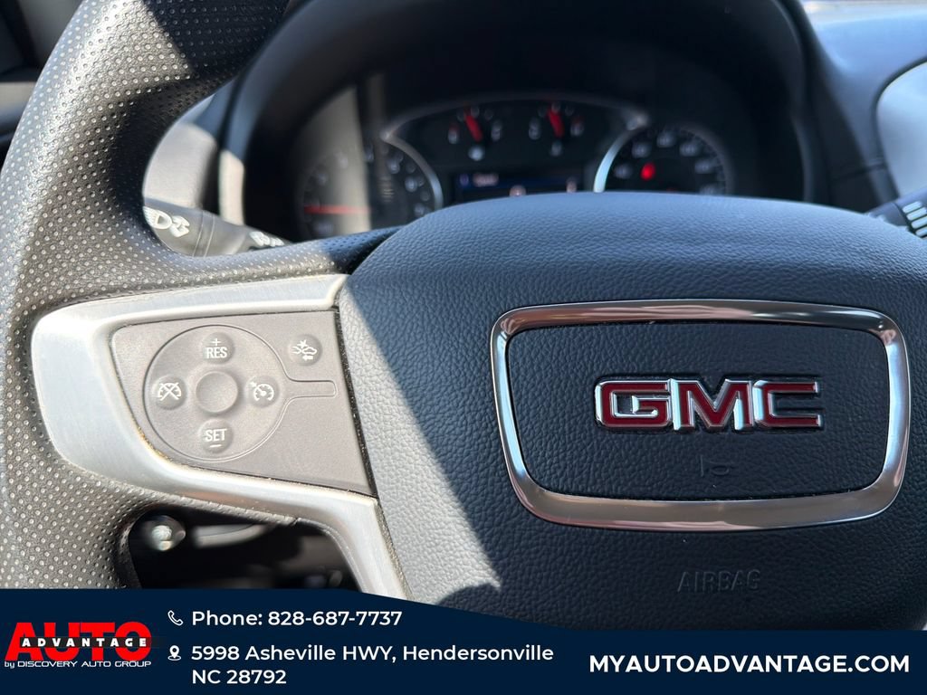 Used 2024 GMC Terrain SLE AWD/4WD image 22
