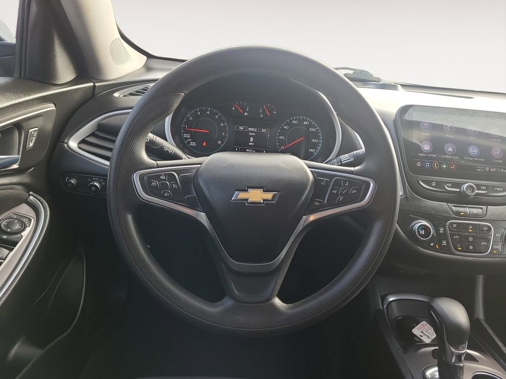 Used 2022 Chevrolet Malibu LT FWD image 12