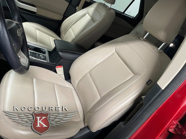 Used 2021 Ford Explorer XLT w/ Equipment Group 202A image 12