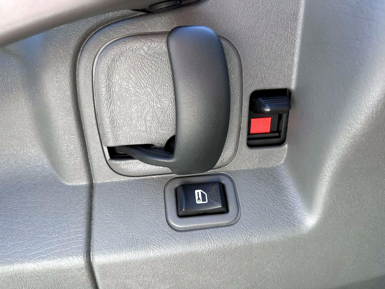 Used 2025 Chevrolet Express 2500 RWD image 11