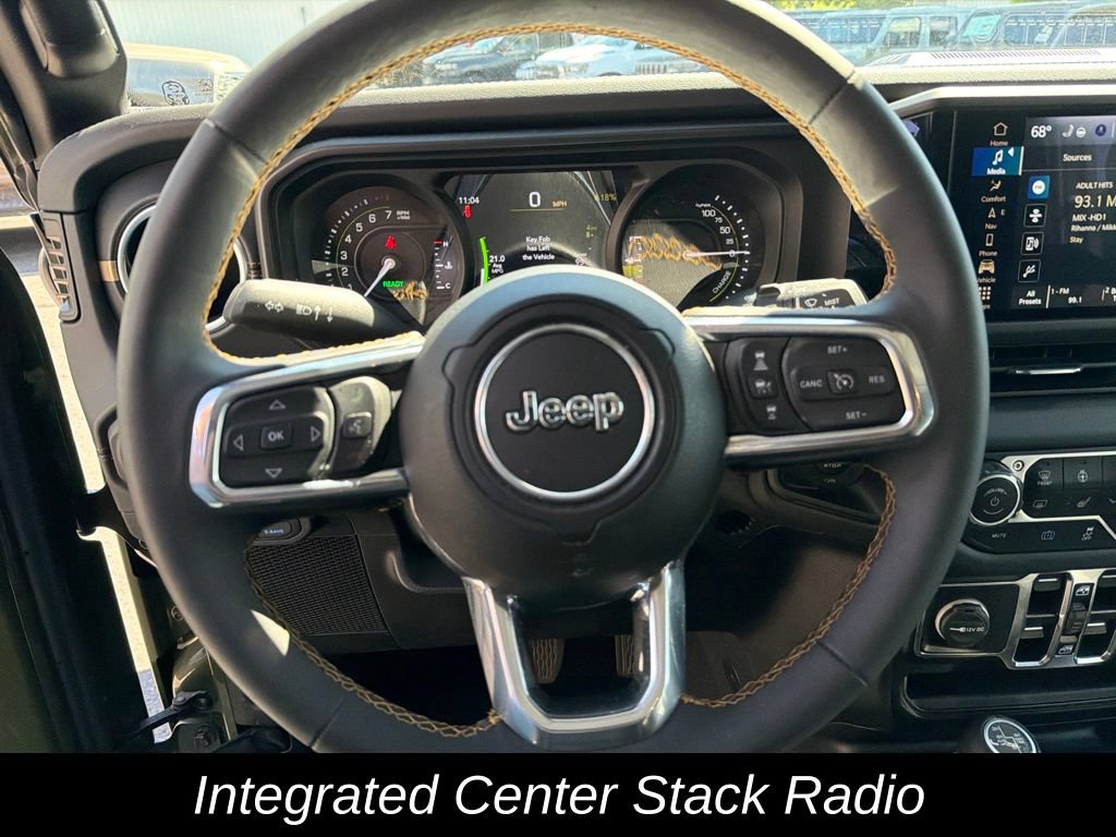 Certified 2024 Jeep Wrangler Unlimited Sahara w/ Technology Group AWD/4WD image 18