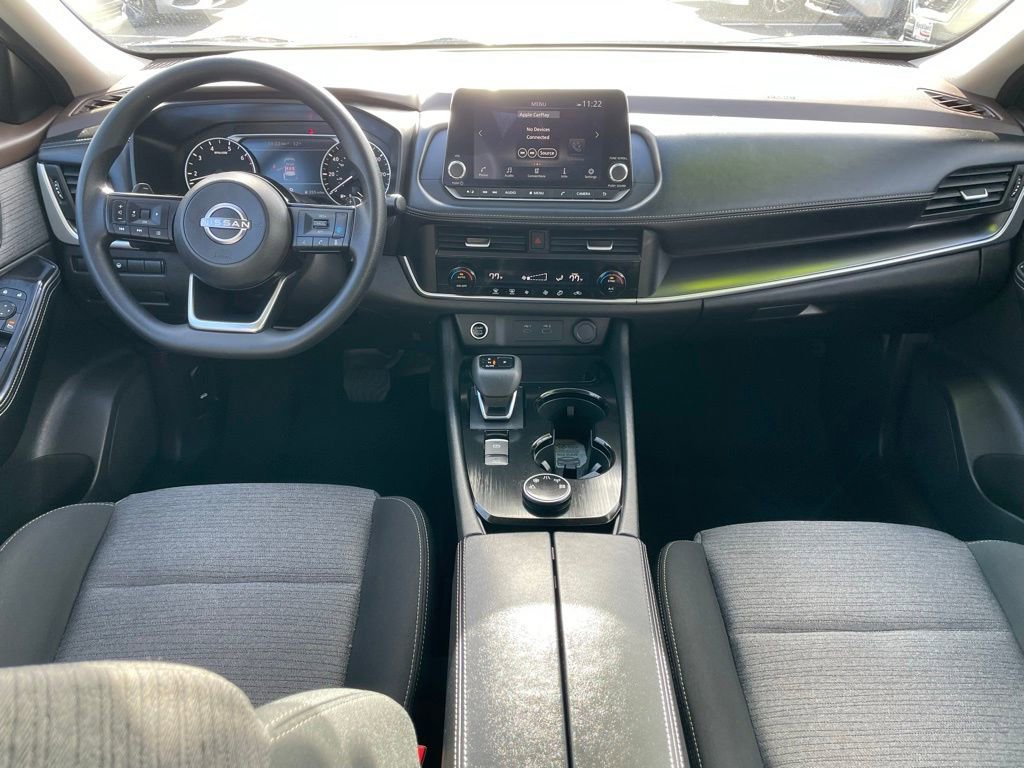 Certified 2023 Nissan Rogue SV image 14