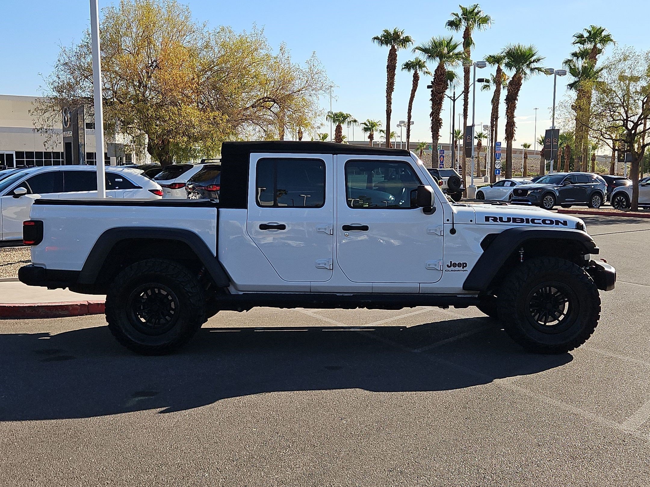 Used 2022 Jeep Gladiator Rubicon w/ Cold Weather Group AWD/4WD image 6