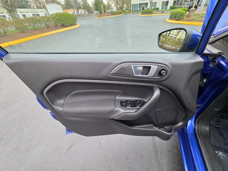 Used 2014 Ford Fiesta SE w/ Equipment Group 201A image 43