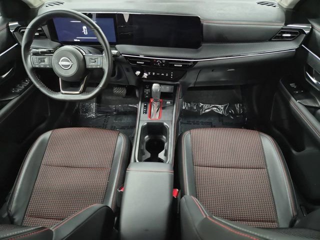 Certified 2025 Nissan Kicks SR image 11