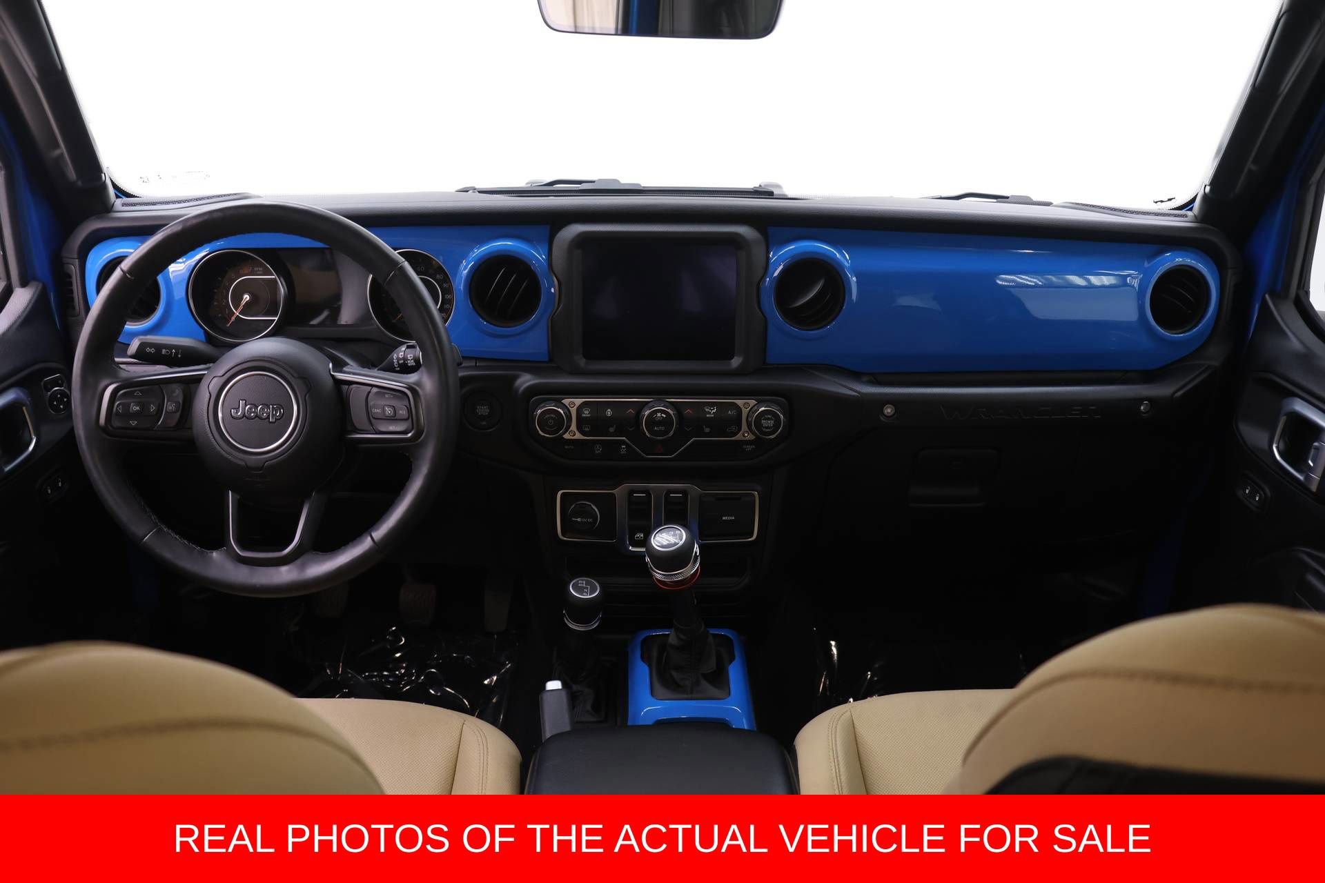 Used 2023 Jeep Wrangler Sport AWD/4WD image 5