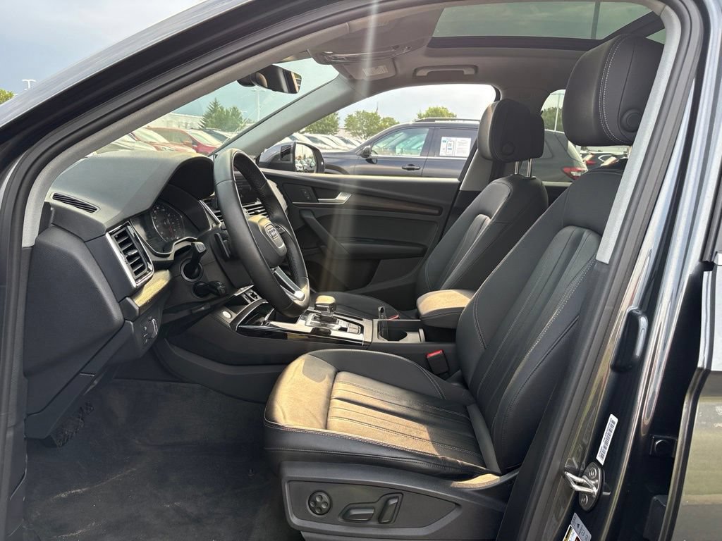 Used 2023 Audi Q5 2.0T Premium w/ Convenience Package AWD/4WD image 15