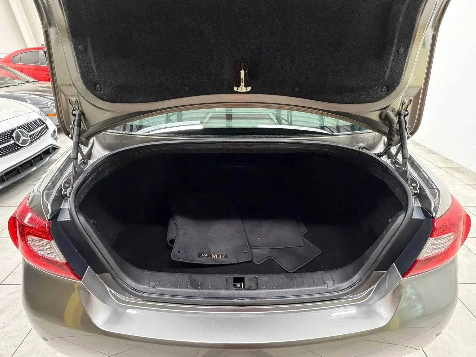Used 2013 INFINITI M37 x w/ Premium Pkg AWD/4WD image 17