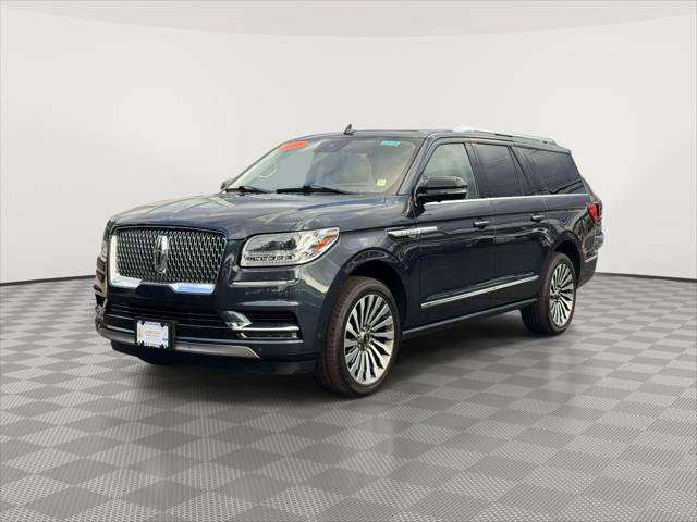 Used 2021 Lincoln Navigator L Reserve w/ Luxury Package AWD/4WD image 3