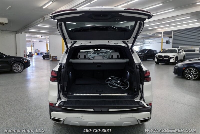 Used 2026 BMW X5 xDrive50e AWD/4WD image 16