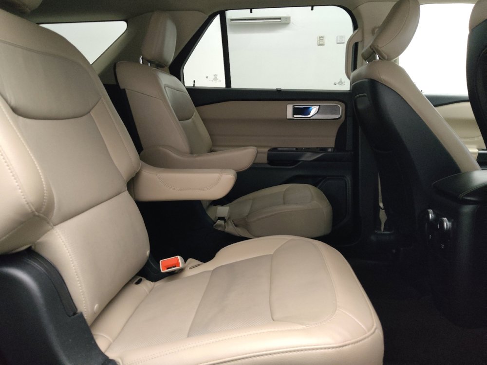 Used 2020 Ford Explorer Limited image 19