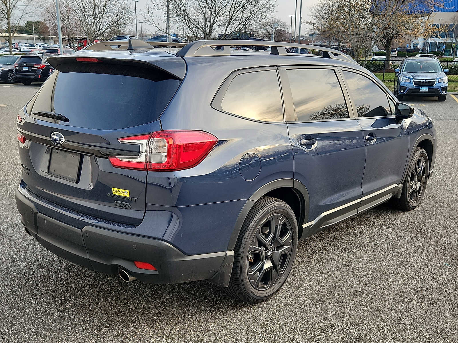 Used 2025 Subaru Ascent Onyx Edition image 6