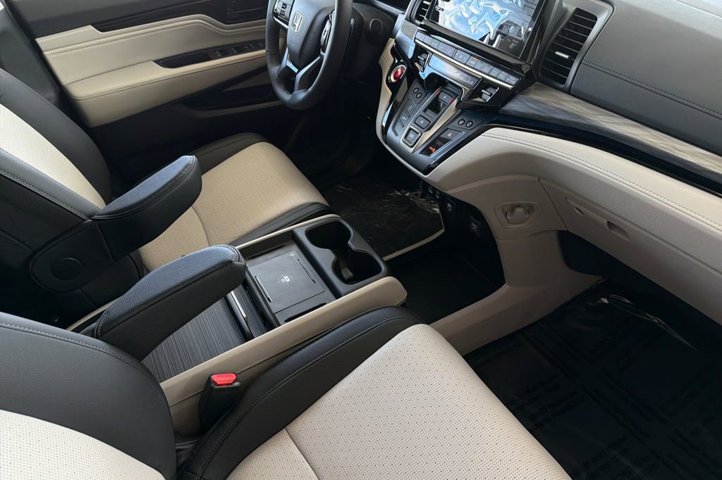 New 2026 Honda Odyssey Elite image 17