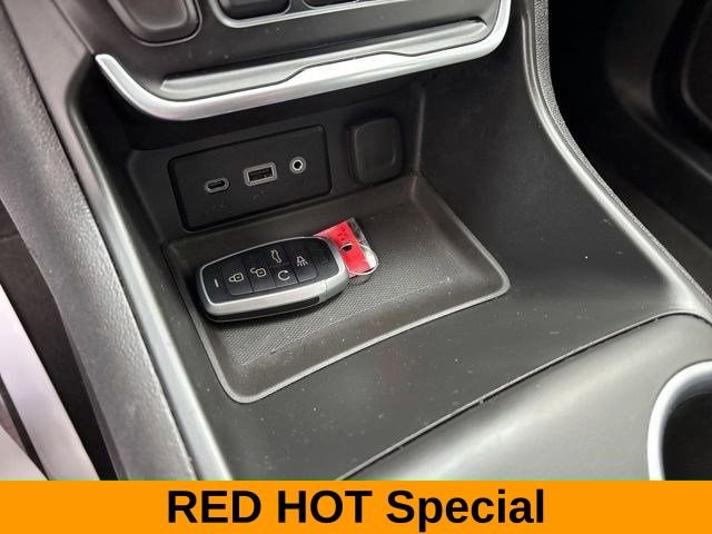 Used 2019 GMC Terrain SLE w/ Driver Convenience Package image 25