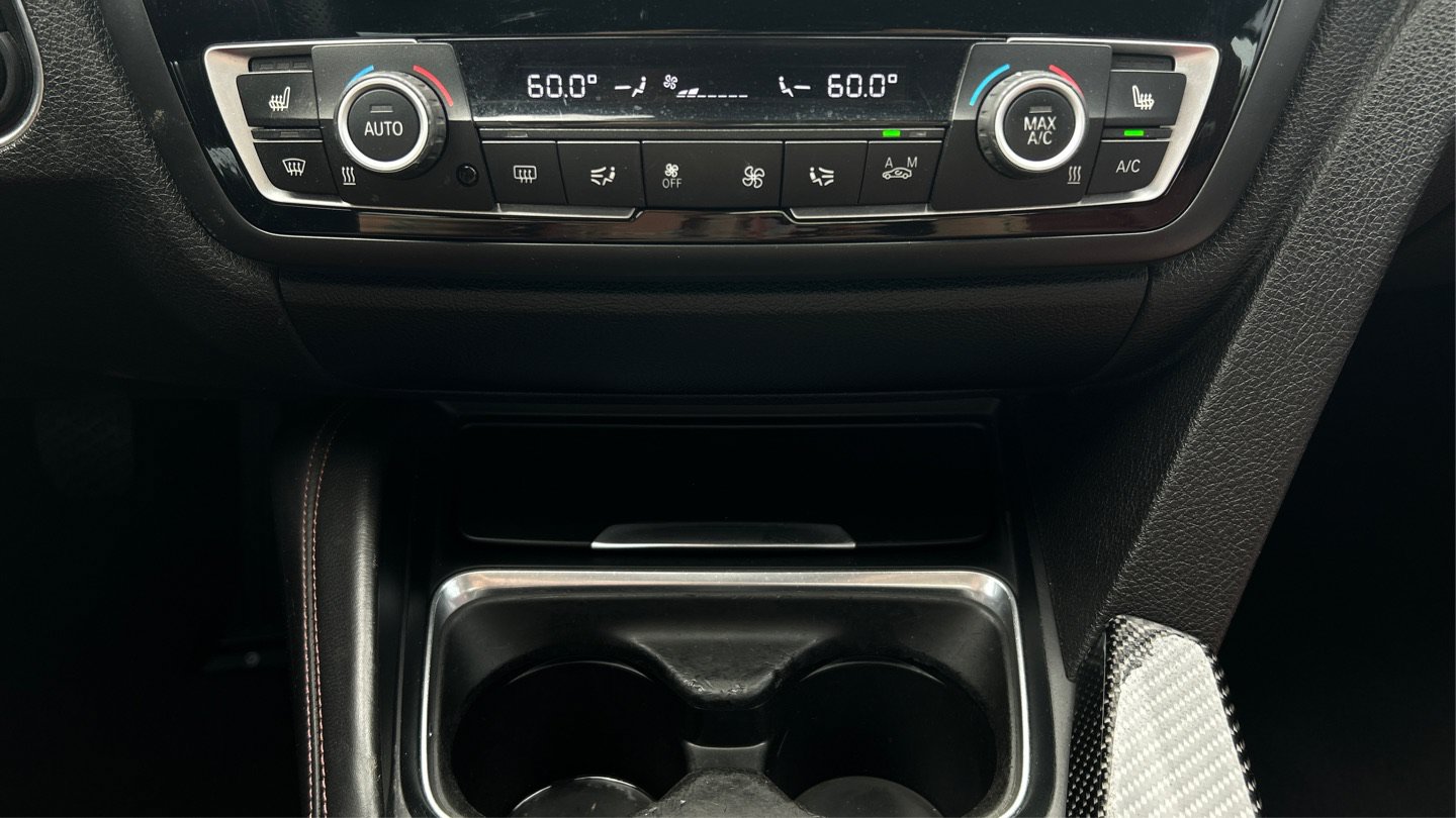 Used 2016 BMW M4 Convertible image 38