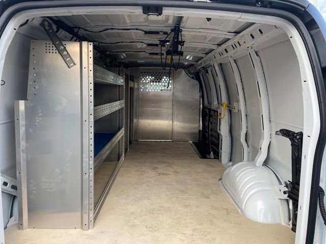 Used 2025 Chevrolet Express 2500 Extended w/ Communications Package image 27