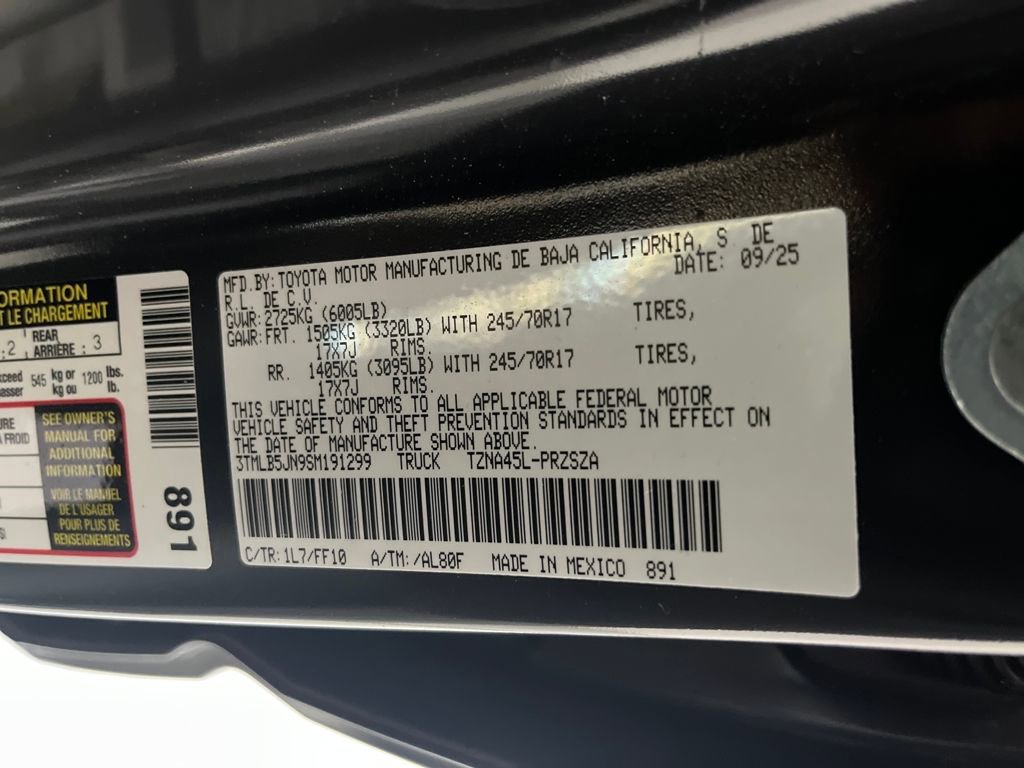 Used 2025 Toyota Tacoma SR5 image 86
