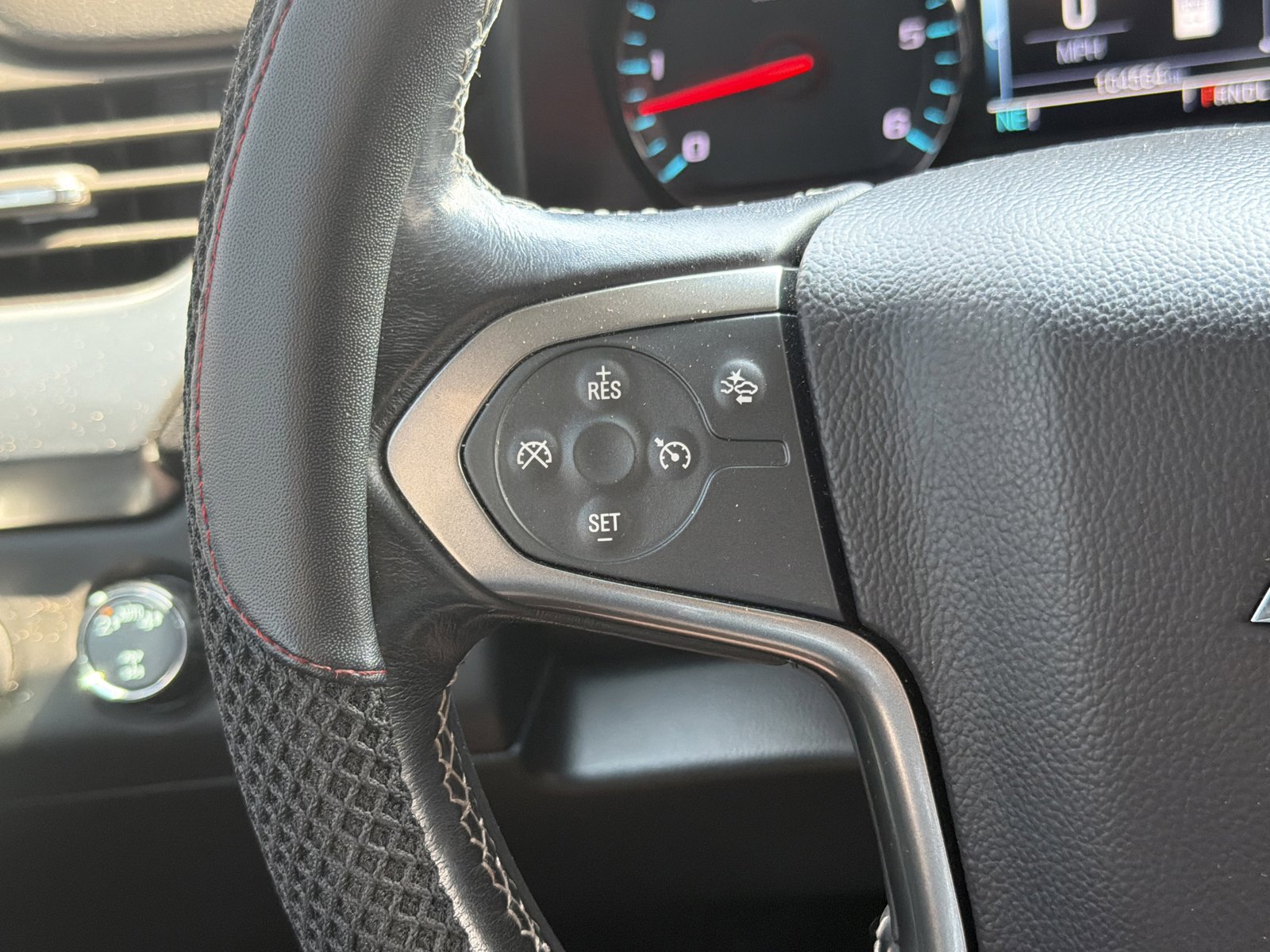 Used 2020 Chevrolet Tahoe LT AWD/4WD image 19