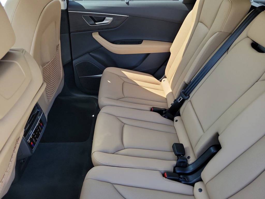 New 2026 Audi Q7 3.0T Premium Plus AWD/4WD image 26