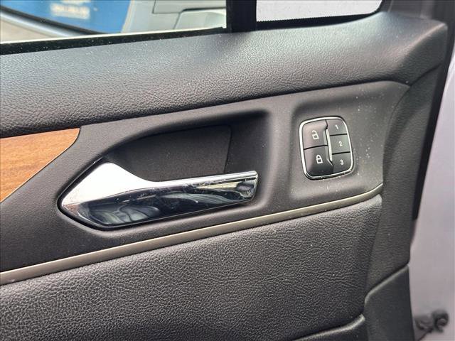 Used 2018 Lincoln MKC Reserve image 15