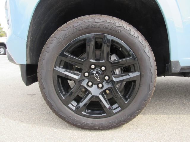 Used 2025 Chevrolet Colorado Z71 w/ Technology Package image 9
