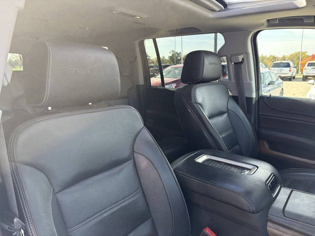 Used 2020 GMC Yukon XL Denali image 28