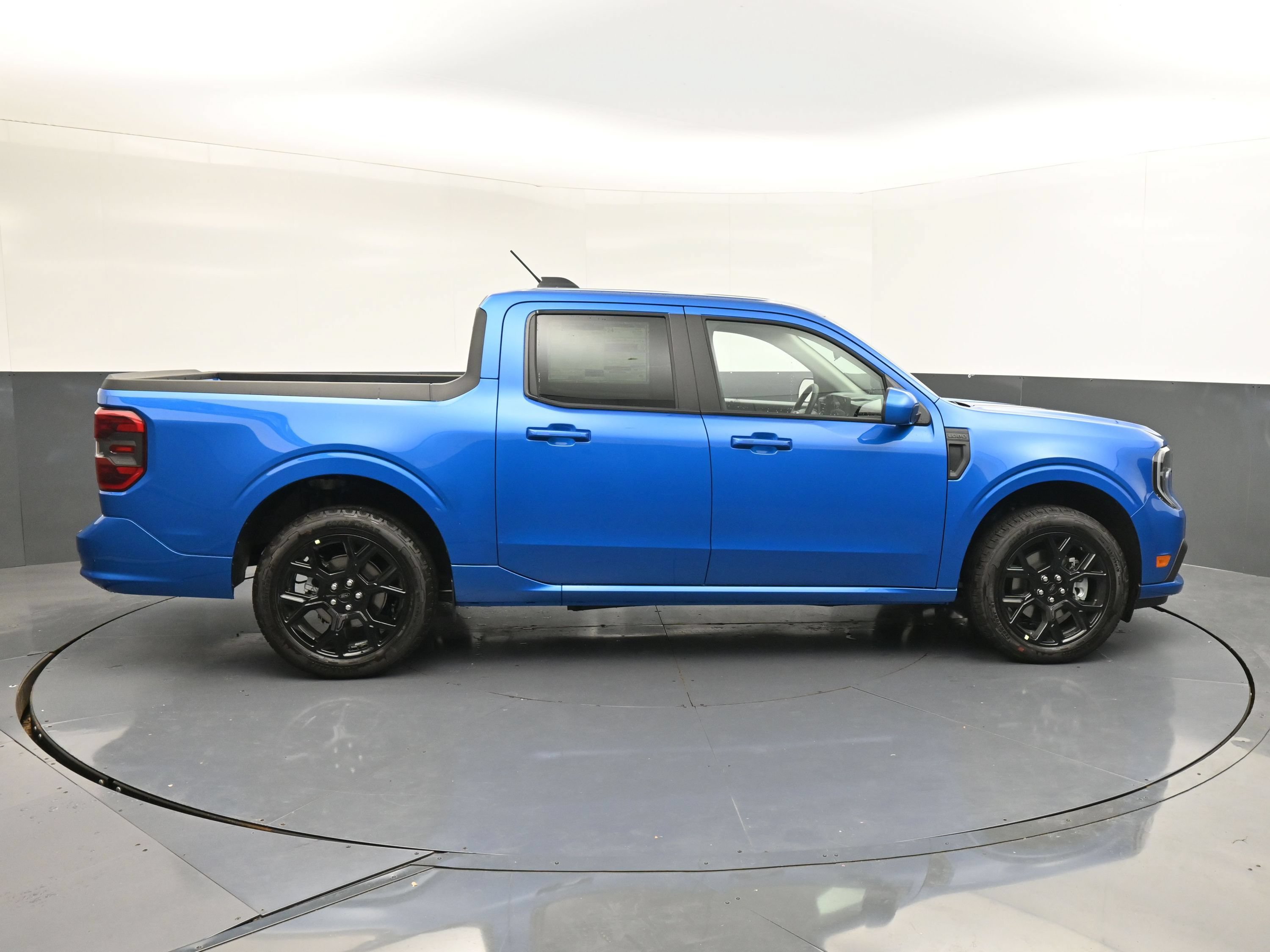 New 2026 Ford Maverick Lobo AWD/4WD image 9