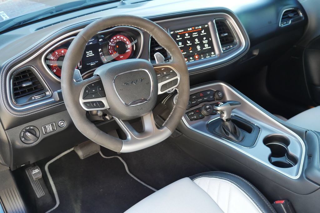 Used 2022 Dodge Challenger SRT Hellcat RWD image 17