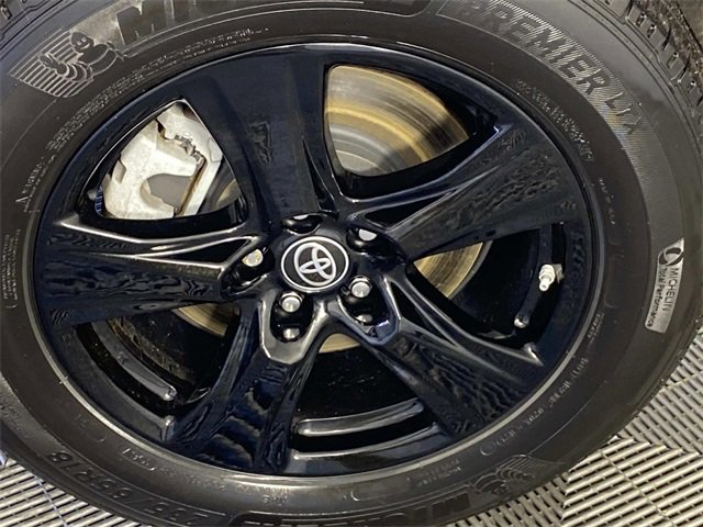 Used 2023 Toyota Highlander L image 28