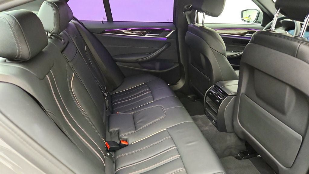 Used 2022 BMW 530i w/ M Sport Package RWD image 24