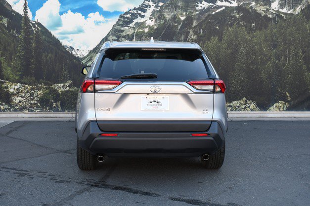Used 2024 Toyota RAV4 LE AWD/4WD image 10