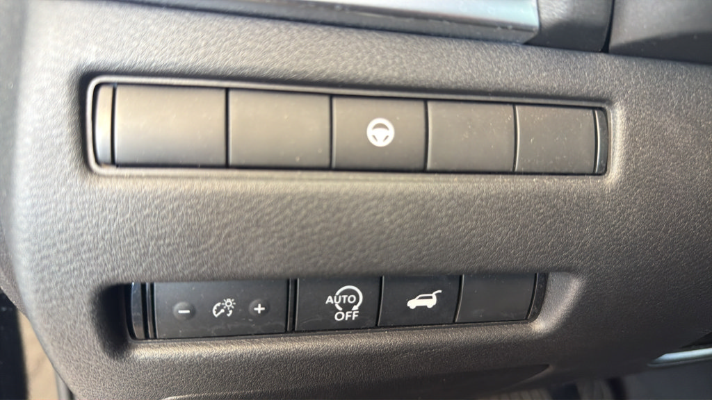 Used 2023 Nissan Rogue SV w/ SV Premium B Package AWD/4WD image 22