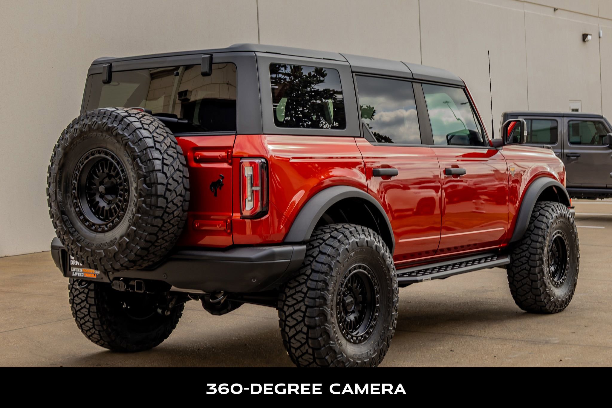 Used 2022 Ford Bronco Badlands image 10