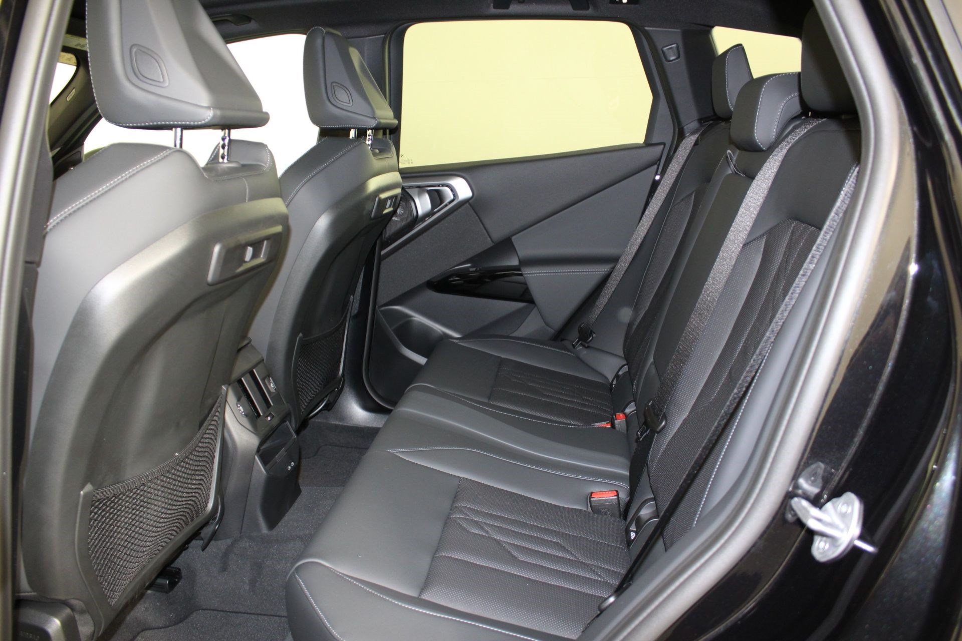 Used 2026 BMW X3 xDrive30i w/ Premium Package AWD/4WD image 19