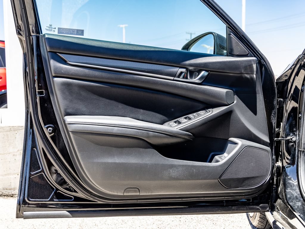 Used 2019 Honda Accord Sport image 12