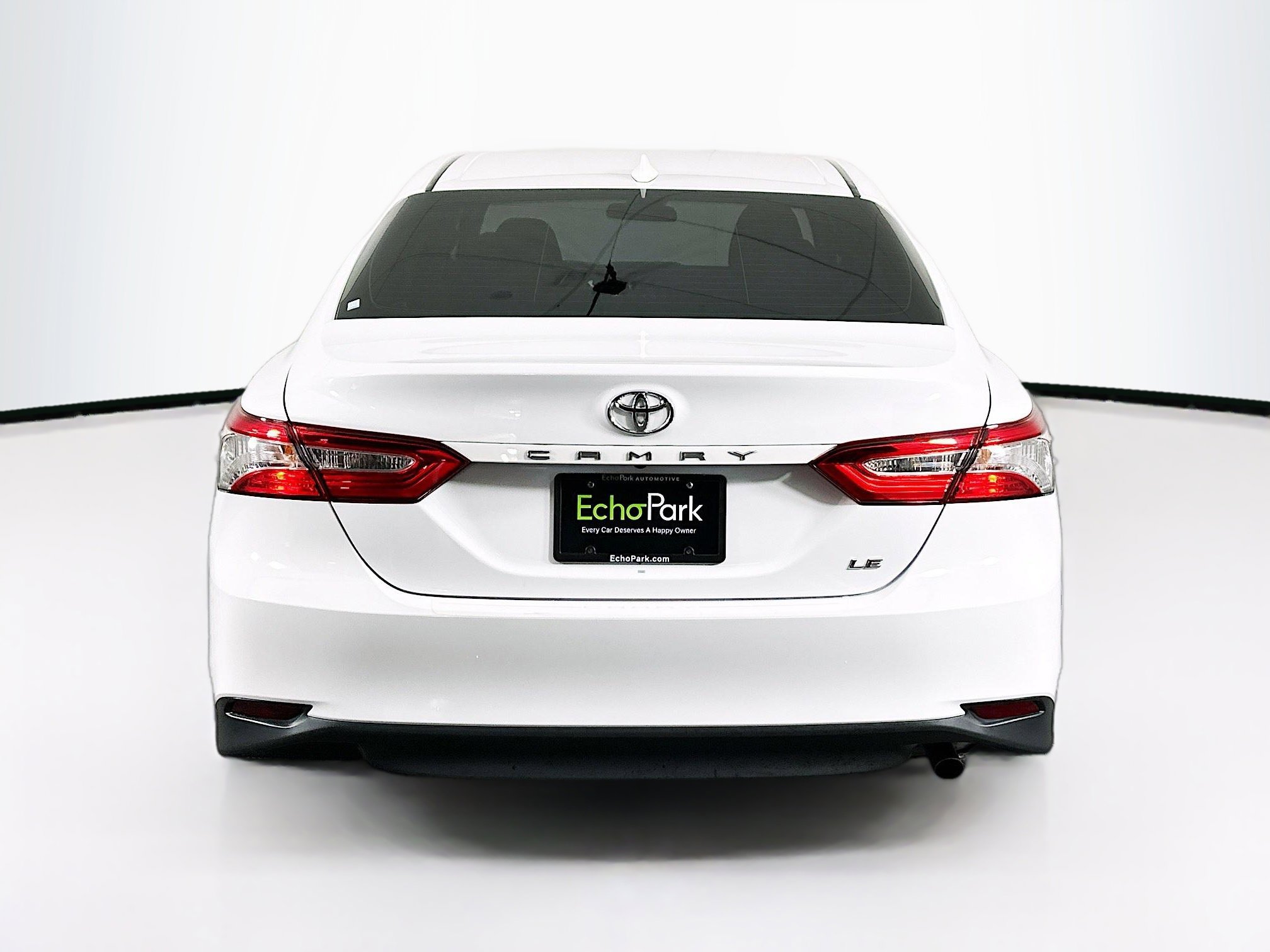 Used 2019 Toyota Camry LE image 7