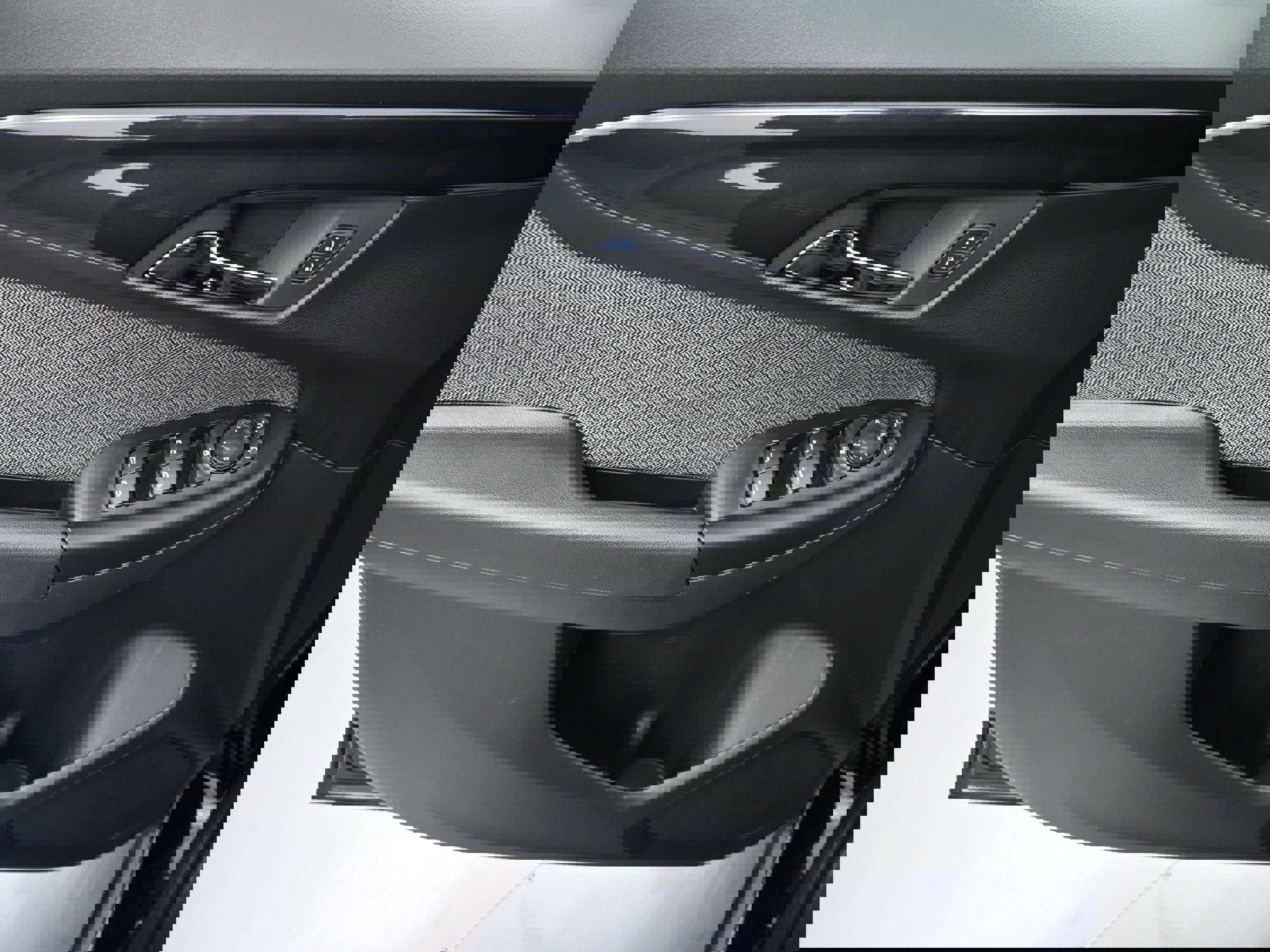 Used 2024 Chevrolet TrailBlazer LT image 23