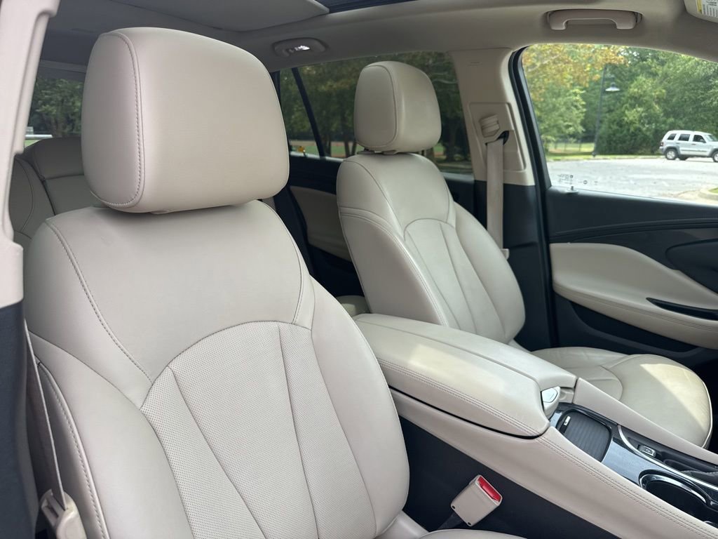 Used 2017 Buick Envision Essence image 36