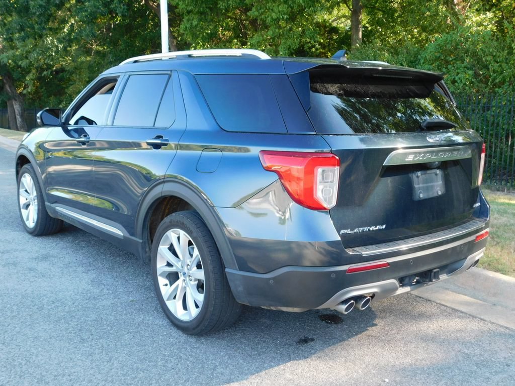 Used 2022 Ford Explorer Platinum w/ Equipment Group 601A AWD/4WD image 3
