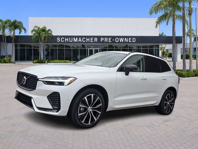 Used 2023 Volvo XC60 B5 Plus w/ Protection Package Premier image 3