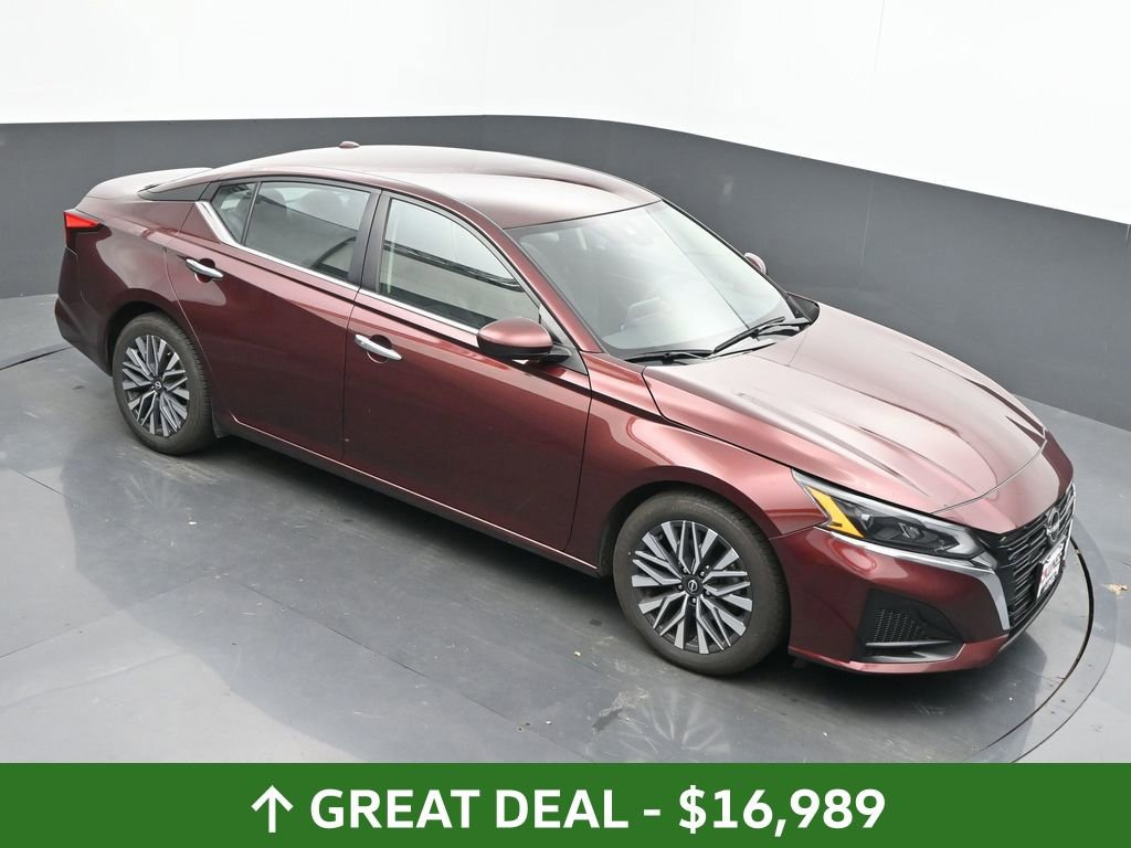 Used 2023 Nissan Altima 2.5 SV image 36