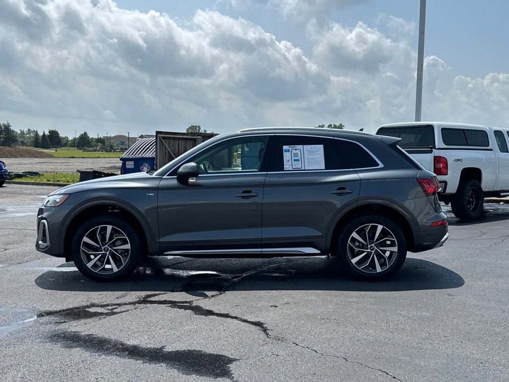 Used 2023 Audi Q5 2.0T Premium w/ Convenience Package AWD/4WD image 4