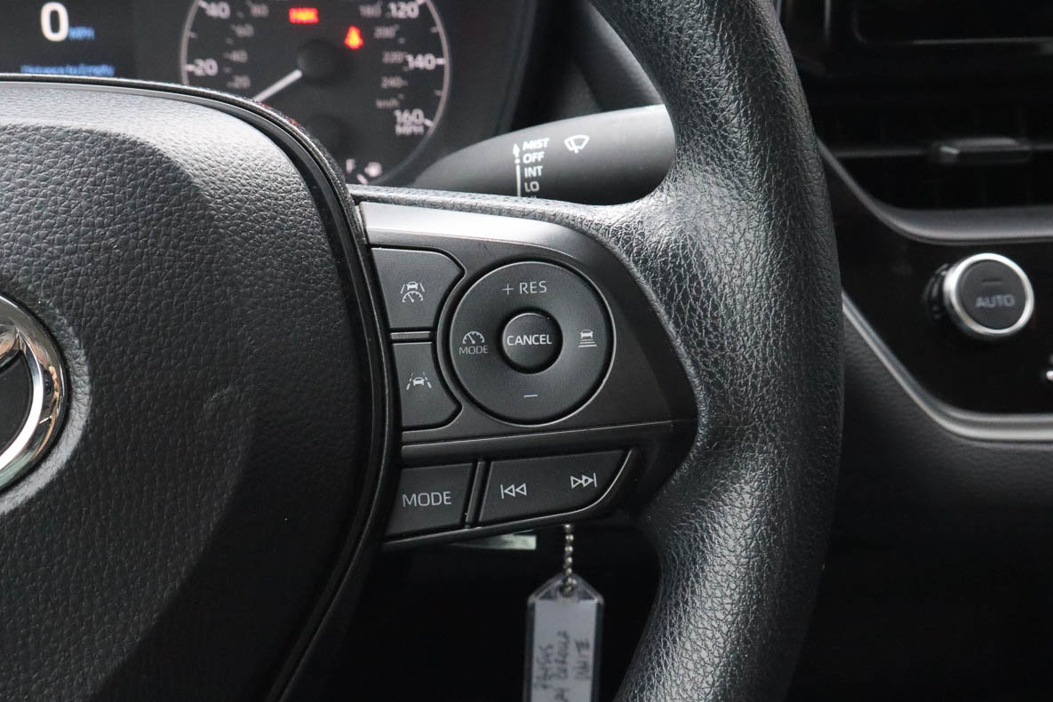 Used 2024 Toyota Corolla LE FWD image 25