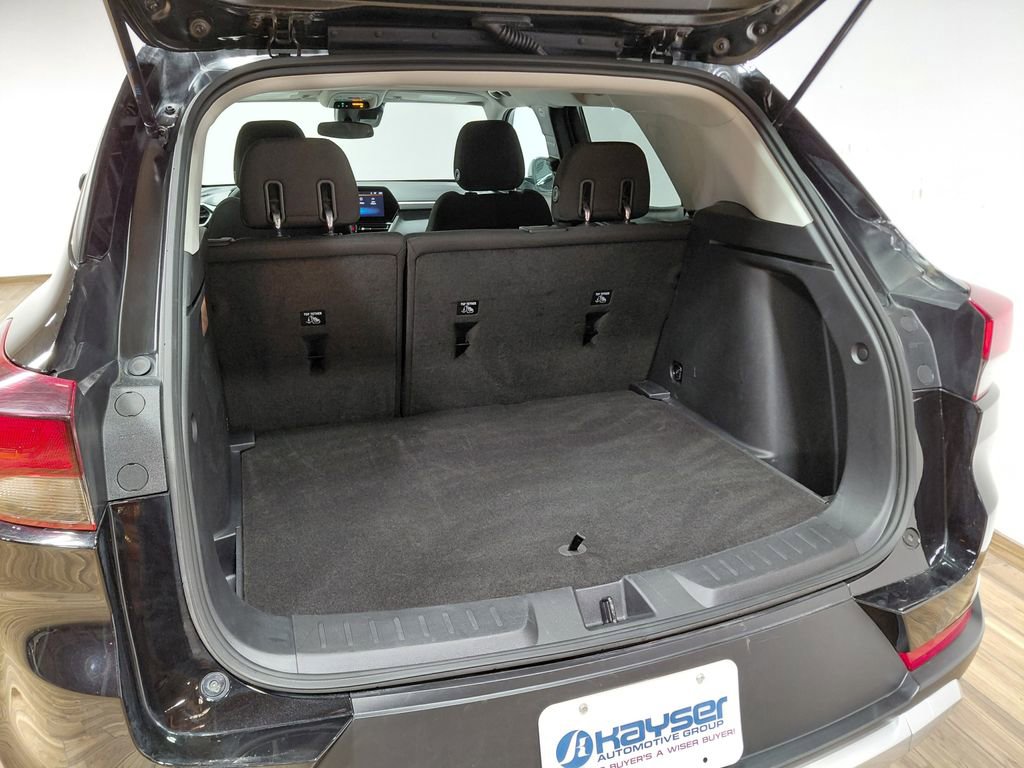 Used 2025 Chevrolet TrailBlazer LT FWD image 34