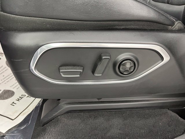 Used 2023 Jeep Wagoneer Series II w/ Premium Group I AWD/4WD image 33