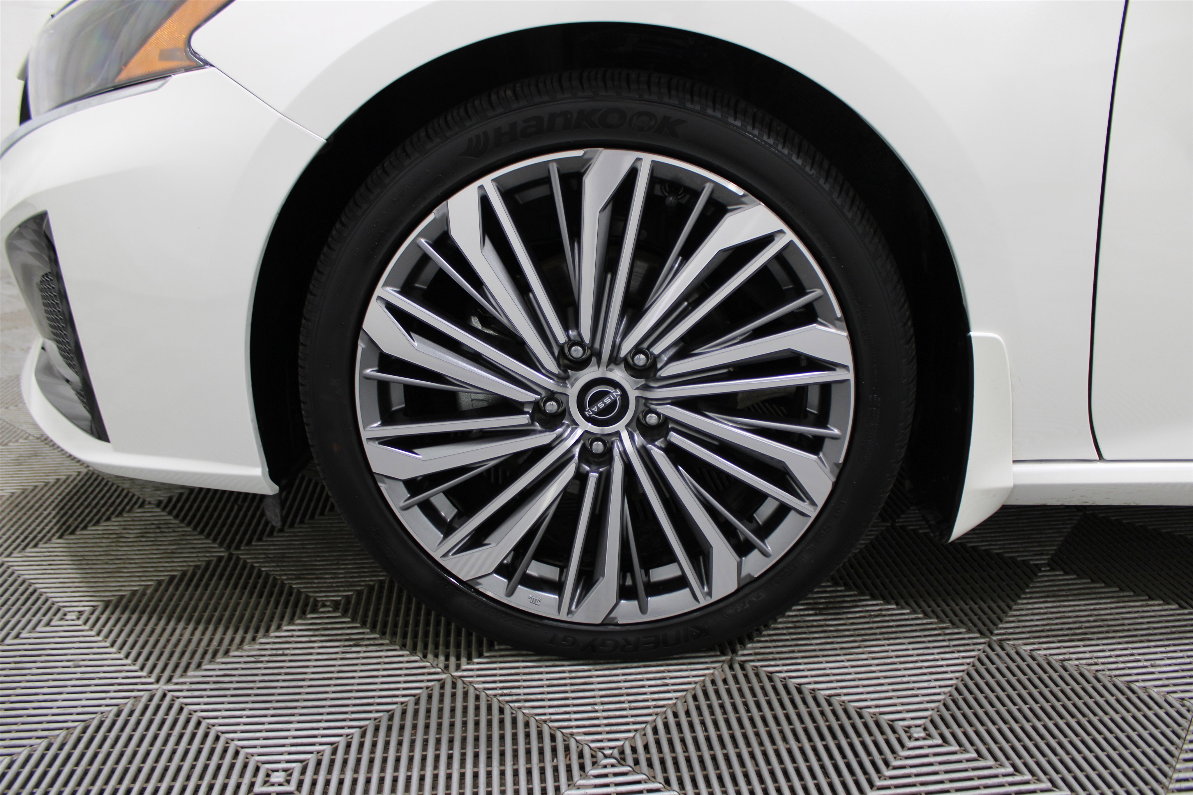 Used 2025 Nissan Altima 2.5 SL image 39